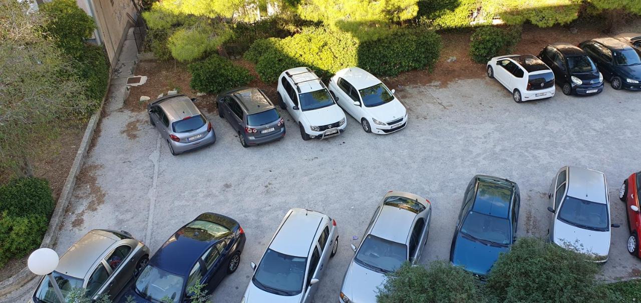 Sundowners Apartment, 52Qm, Double & Single Bed, 10 Min From Old Town Of Split Luaran gambar