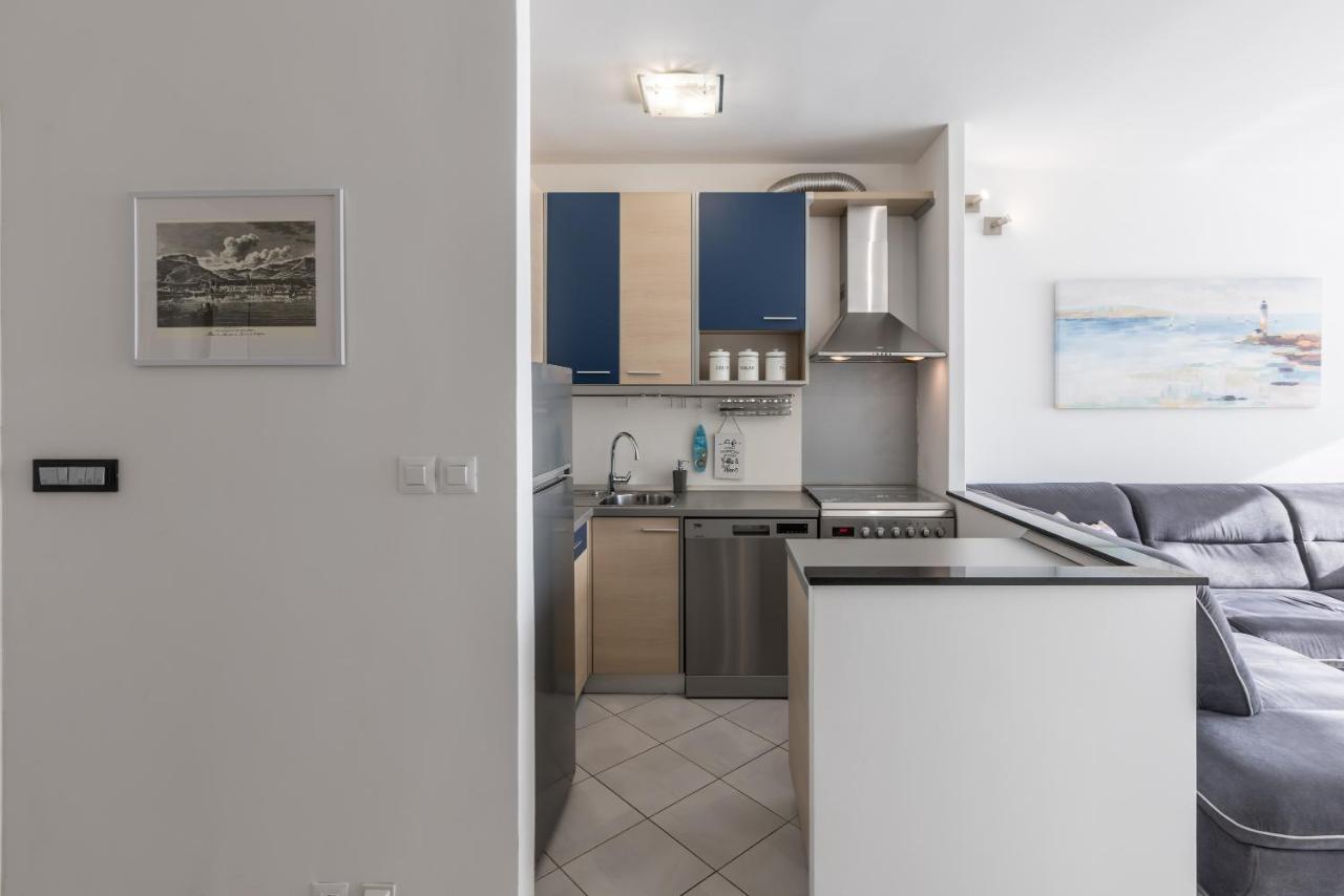 Sundowners Apartment, 52Qm, Double & Single Bed, 10 Min From Old Town Of Split Luaran gambar